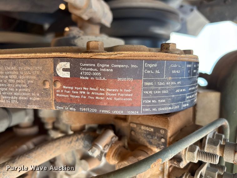 image for item EF6077 1992 BMY M931A2 semi truck