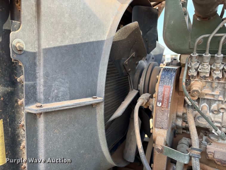 image for item EF6077 1992 BMY M931A2 semi truck