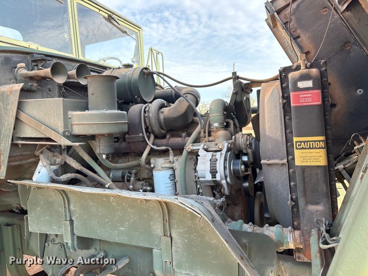 image for item EF6077 1992 BMY M931A2 semi truck