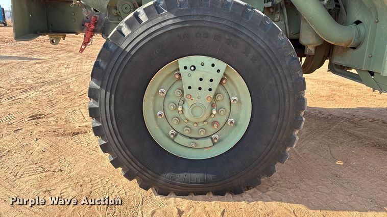 image for item EF6077 1992 BMY M931A2 semi truck