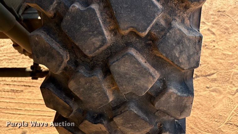 image for item EF6077 1992 BMY M931A2 semi truck