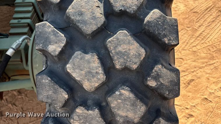 image for item EF6077 1992 BMY M931A2 semi truck