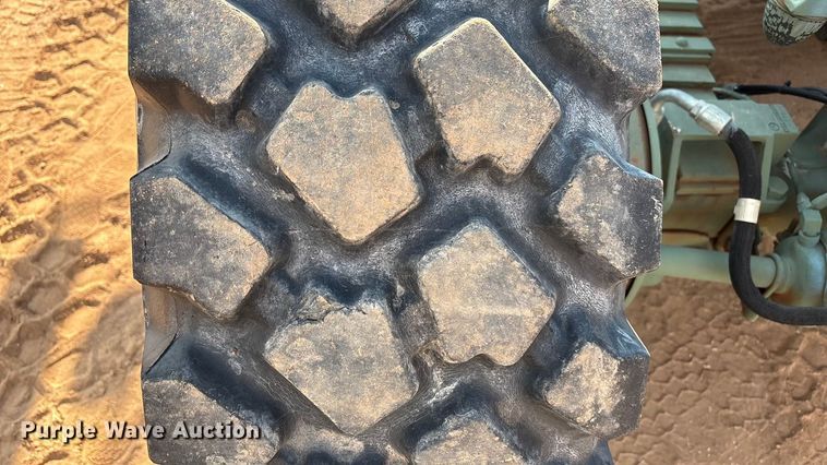 image for item EF6077 1992 BMY M931A2 semi truck