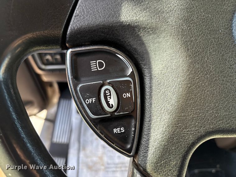 image for item EF6085 2007 Kenworth T8 Series semi truck