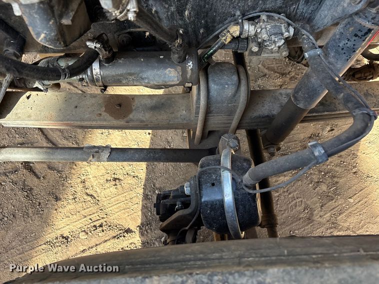 image for item EF6085 2007 Kenworth T8 Series semi truck