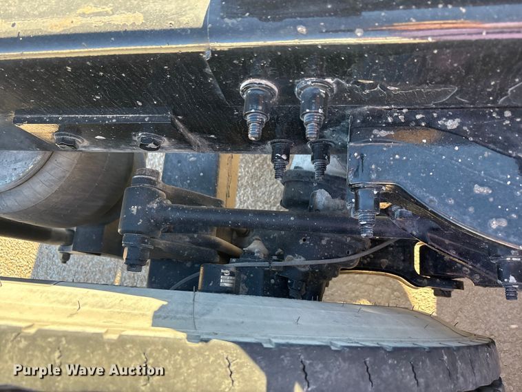 image for item EF6160 2018 Peterbilt 579 semi truck