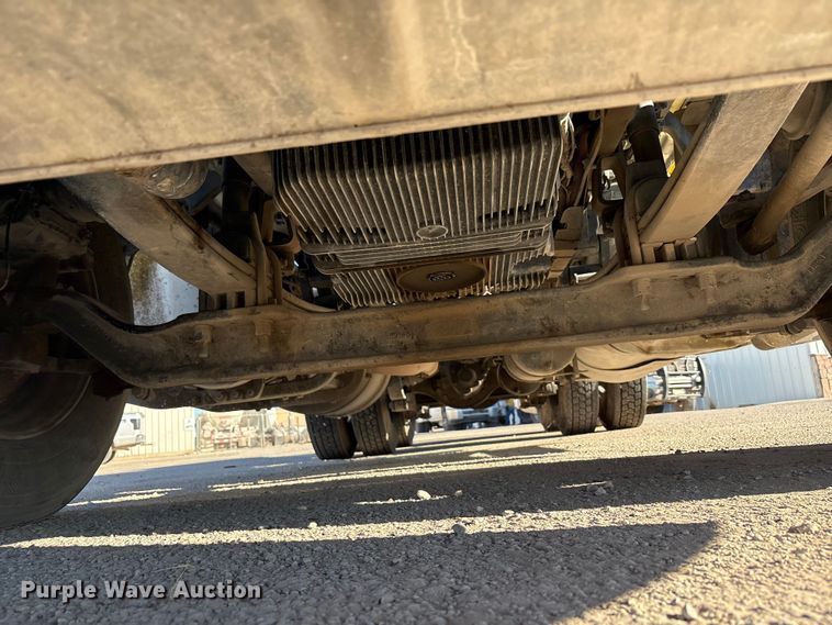 image for item EF6160 2018 Peterbilt 579 semi truck