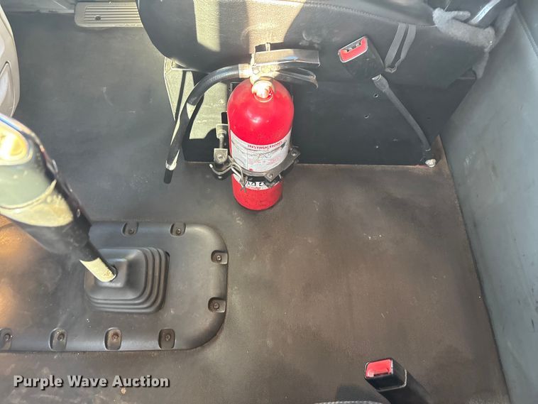 image for item EF6160 2018 Peterbilt 579 semi truck