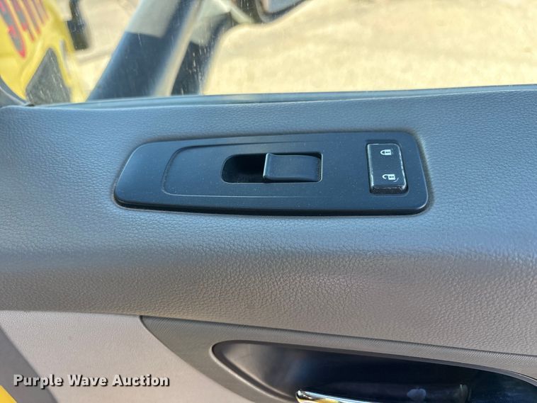 image for item EF6160 2018 Peterbilt 579 semi truck