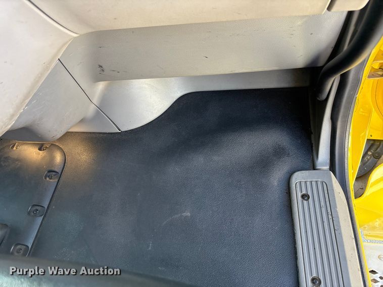 image for item EF6160 2018 Peterbilt 579 semi truck