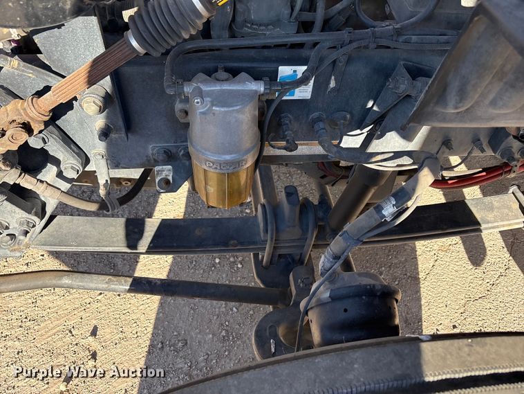 image for item EF6160 2018 Peterbilt 579 semi truck