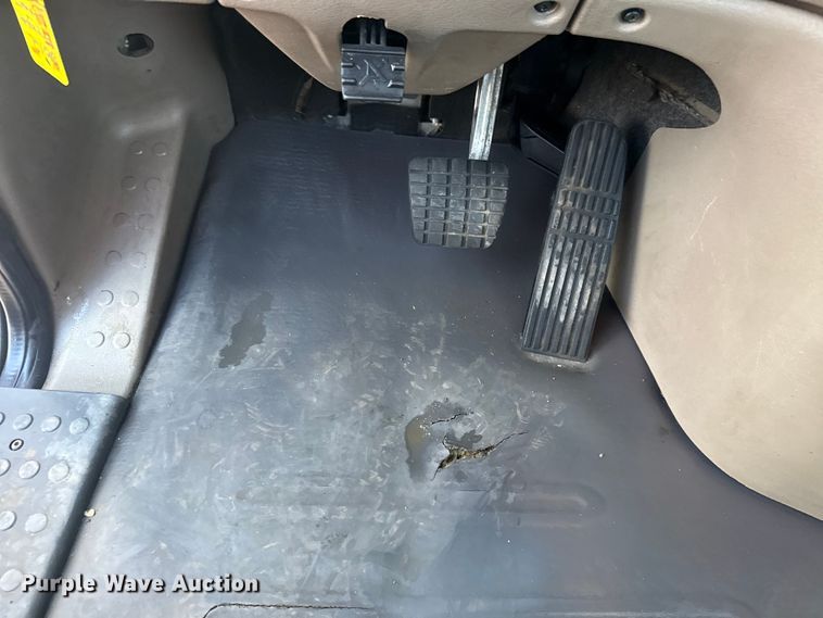 image for item EG1752 2012 Freightliner Cascadia 113 semi truck