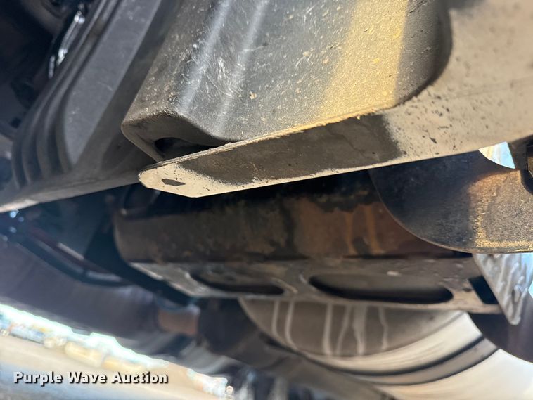 image for item EG1752 2012 Freightliner Cascadia 113 semi truck