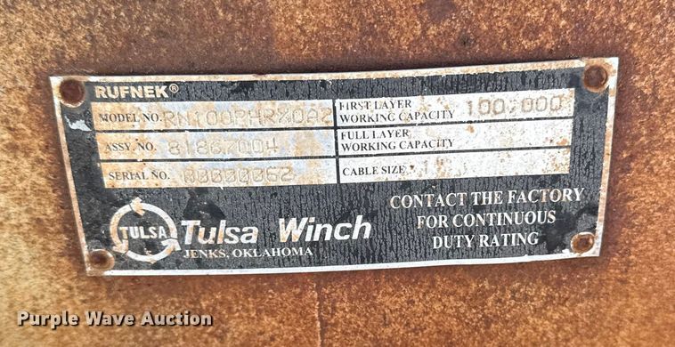 image for item EG1762 2005 Peterbilt 379 semi truck