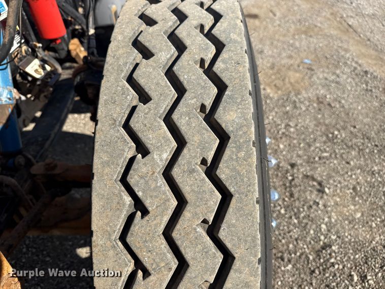 image for item EG1762 2005 Peterbilt 379 semi truck