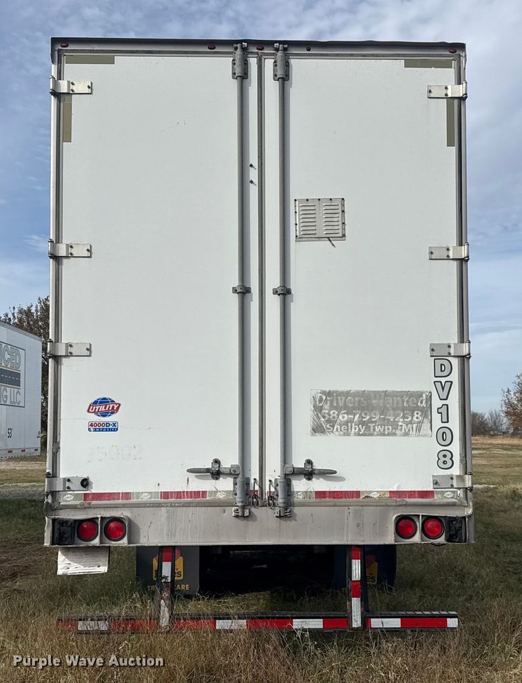 image for item EG1768 2015 Utility Trailer VS2DX dry van trailer