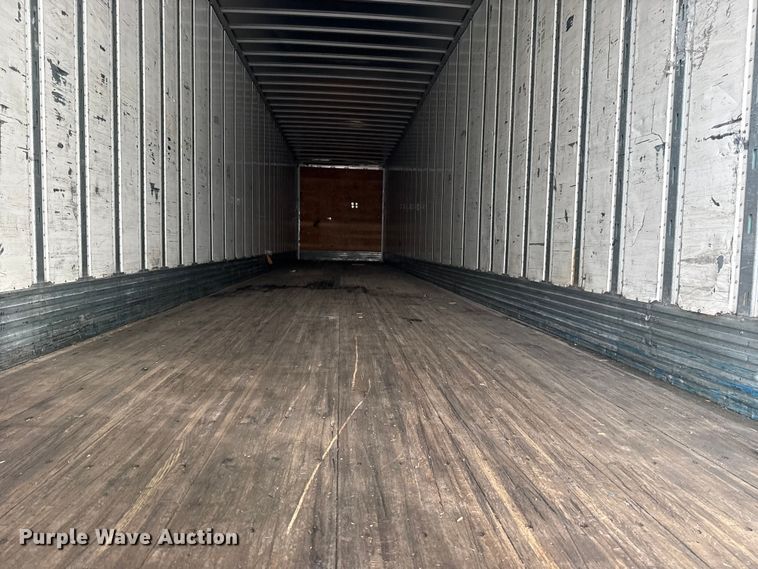 image for item EG1768 2015 Utility Trailer VS2DX dry van trailer