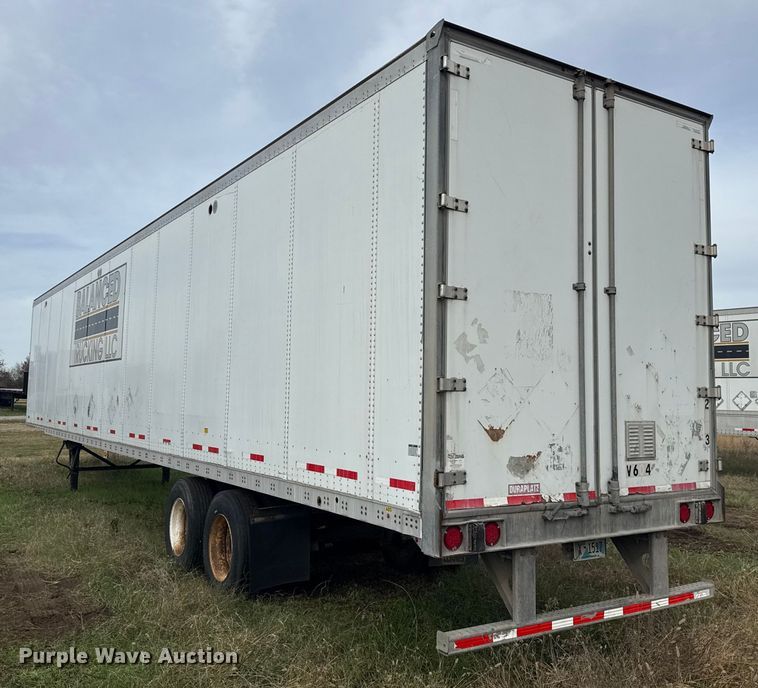 image for item EG1769 2013 Wabash dry van trailer