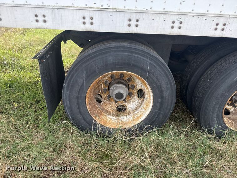 image for item EG1769 2013 Wabash dry van trailer