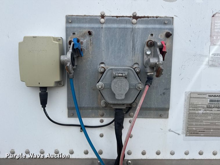 image for item EG1770 2010 Wabash dry van trailer