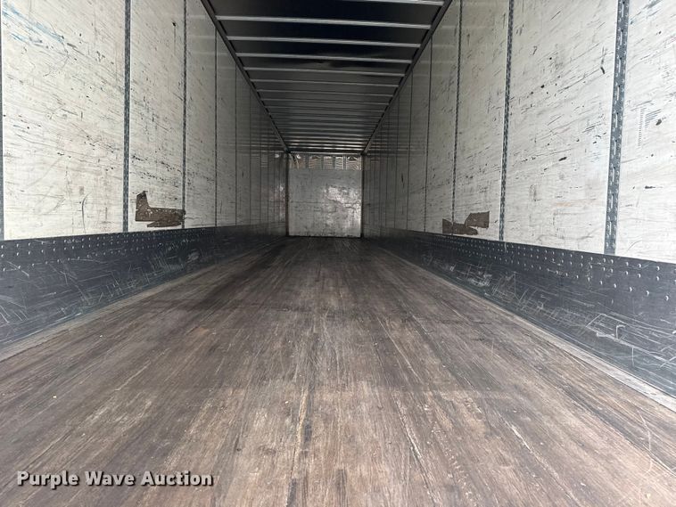 image for item EG1770 2010 Wabash dry van trailer