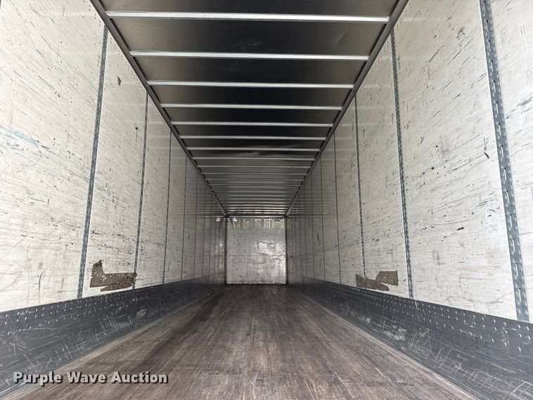 image for item EG1770 2010 Wabash dry van trailer