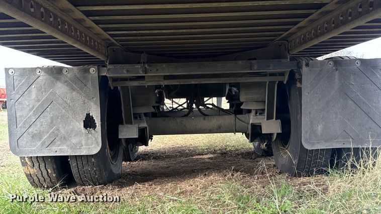 image for item EG1770 2010 Wabash dry van trailer