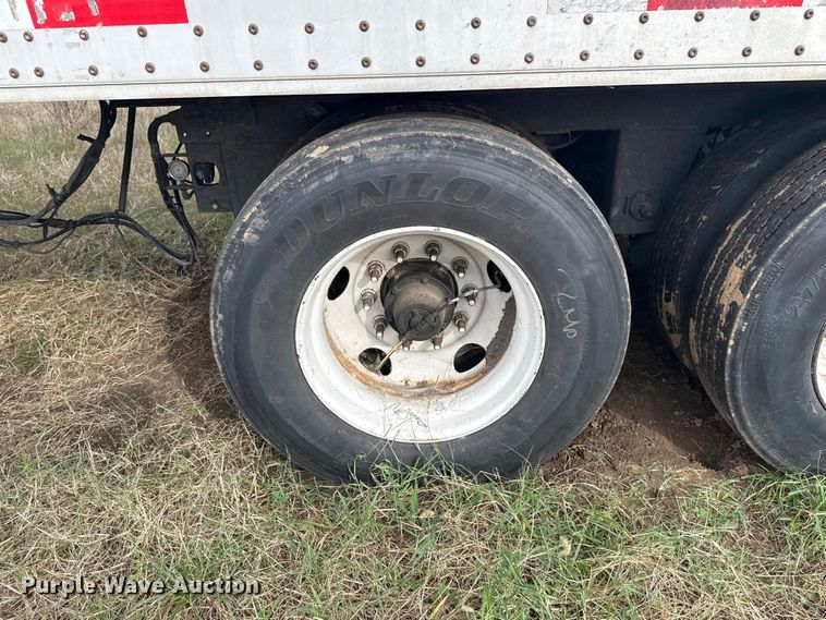 image for item EG1770 2010 Wabash dry van trailer