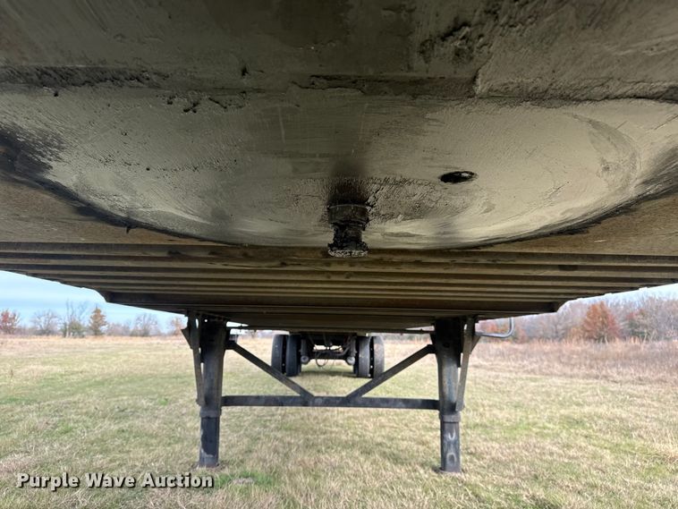 image for item EG1771 2011 Wabash dry van trailer