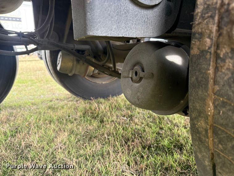 image for item EG1771 2011 Wabash dry van trailer