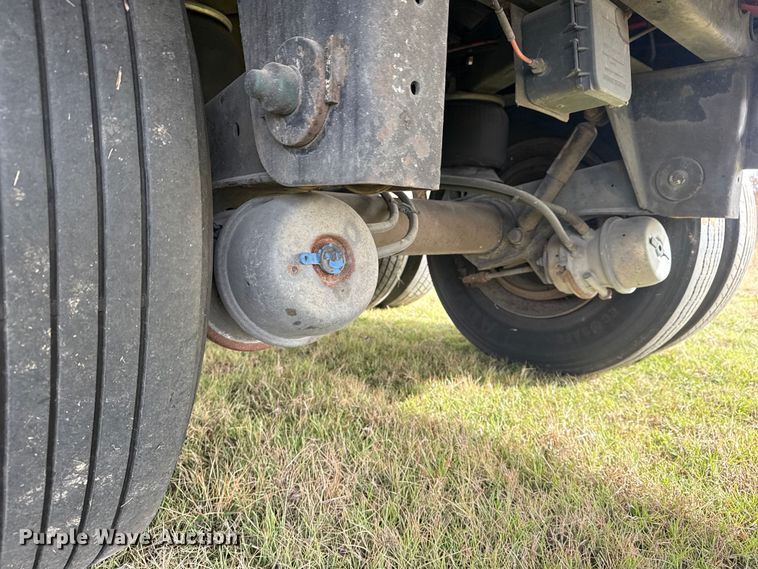 image for item EG1771 2011 Wabash dry van trailer