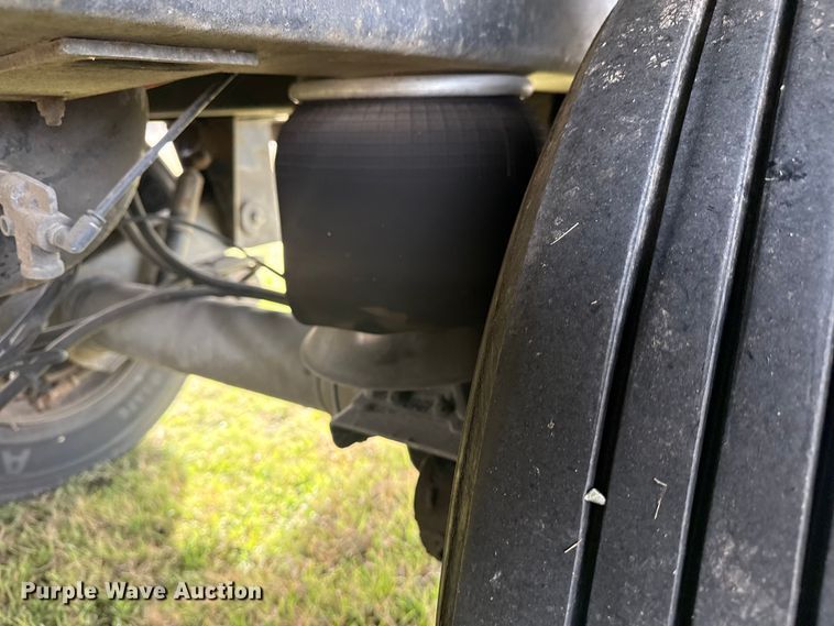 image for item EG1771 2011 Wabash dry van trailer