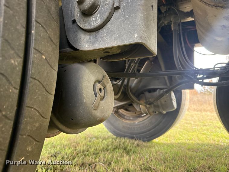 image for item EG1771 2011 Wabash dry van trailer