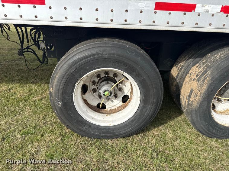 image for item EG1771 2011 Wabash dry van trailer