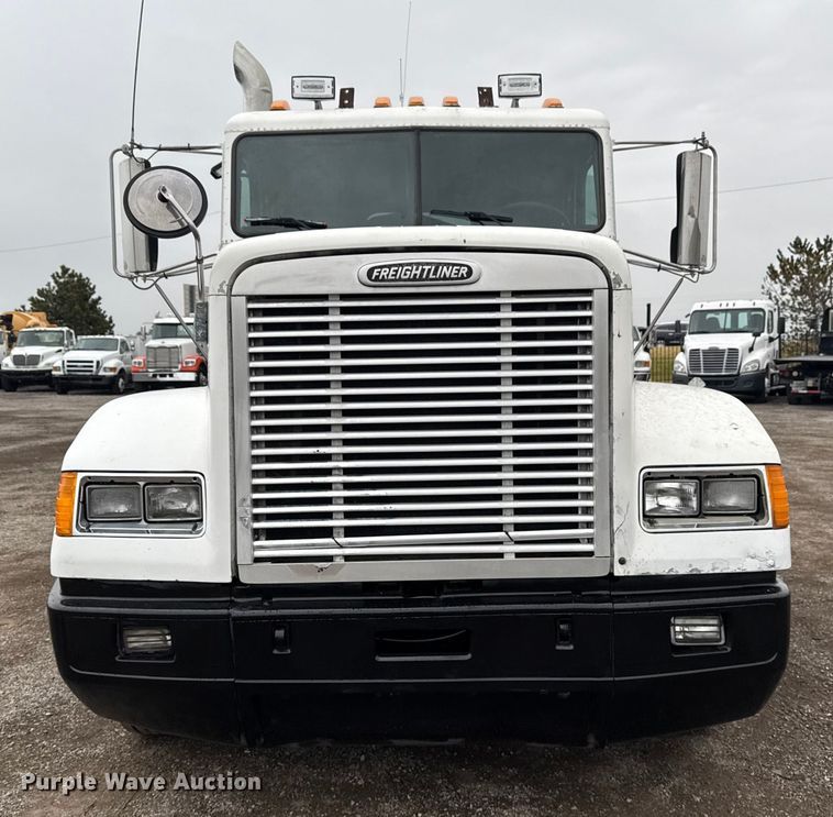 CAMIóN 2000 FREIGHTLINER