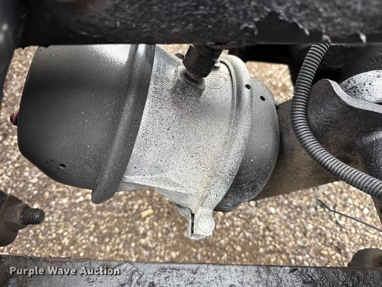 image for item EG1778 2000 Freightliner Conventional semi truck