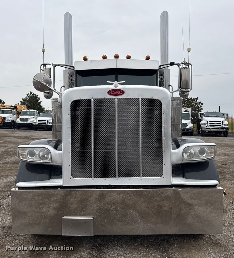 CAMIóN CAMAROTE 2019 PETERBILT
