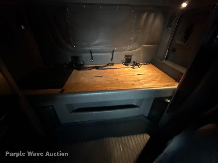 image for item EG1782 2019 Peterbilt 389 semi truck