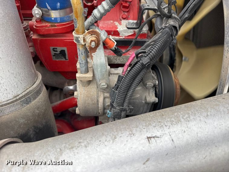 image for item EG1782 2019 Peterbilt 389 semi truck