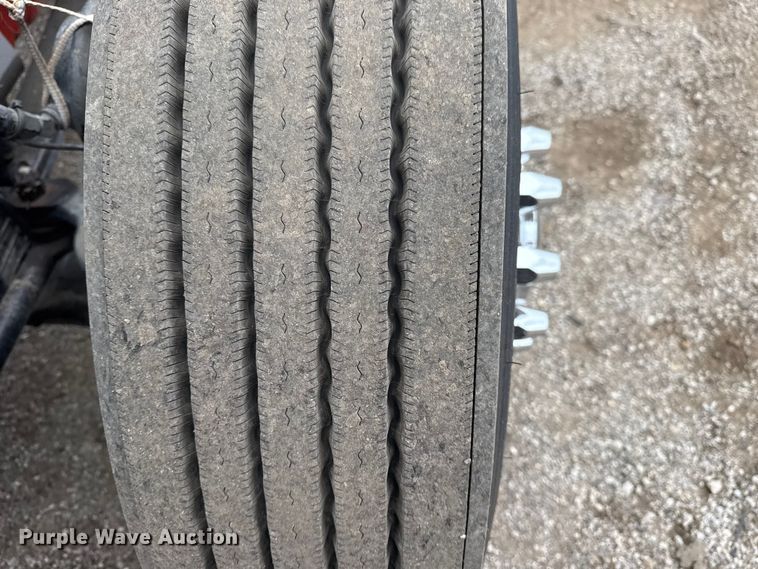 image for item EG1782 2019 Peterbilt 389 semi truck