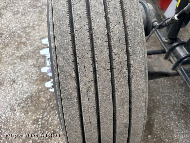 image for item EG1782 2019 Peterbilt 389 semi truck