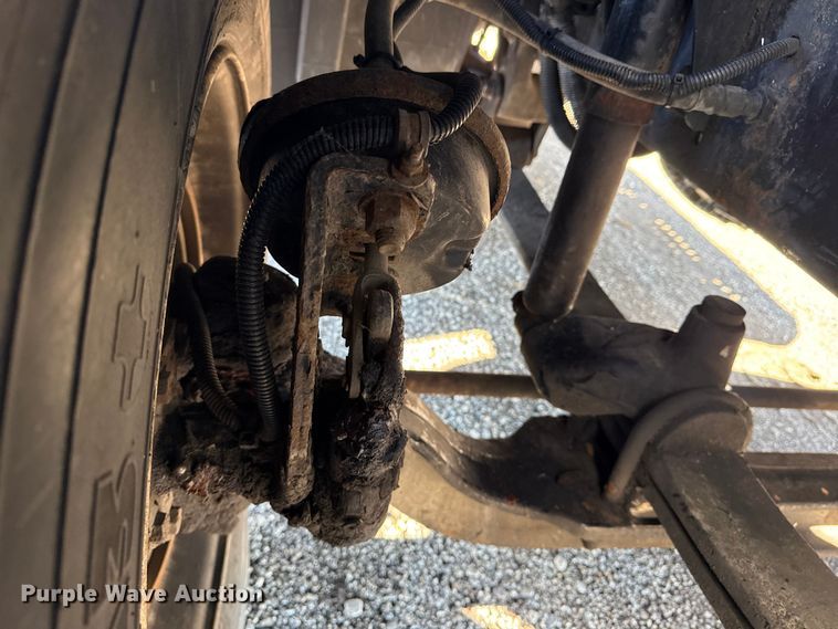 image for item EG1797 2002 Freightliner Century Class semi truck