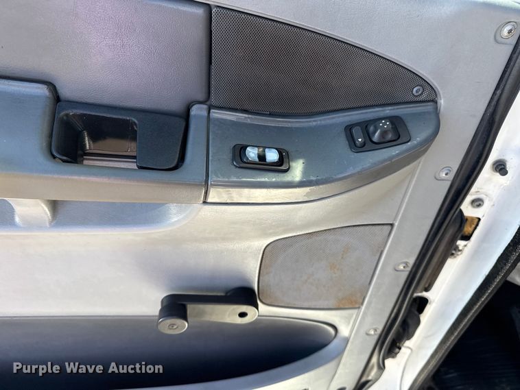 image for item EG1797 2002 Freightliner Century Class semi truck