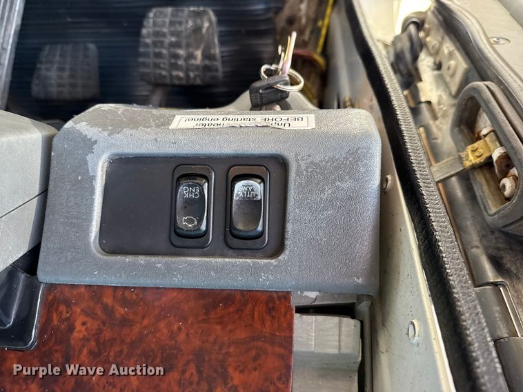 image for item EG1797 2002 Freightliner Century Class semi truck