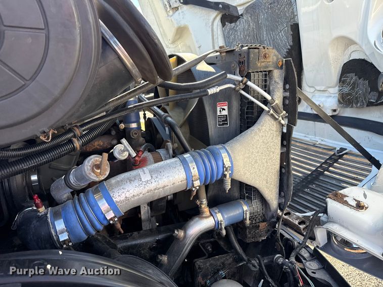 image for item EG1797 2002 Freightliner Century Class semi truck