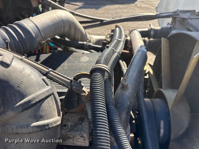 image for item EG1797 2002 Freightliner Century Class semi truck