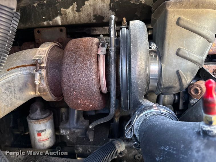 image for item EG1797 2002 Freightliner Century Class semi truck