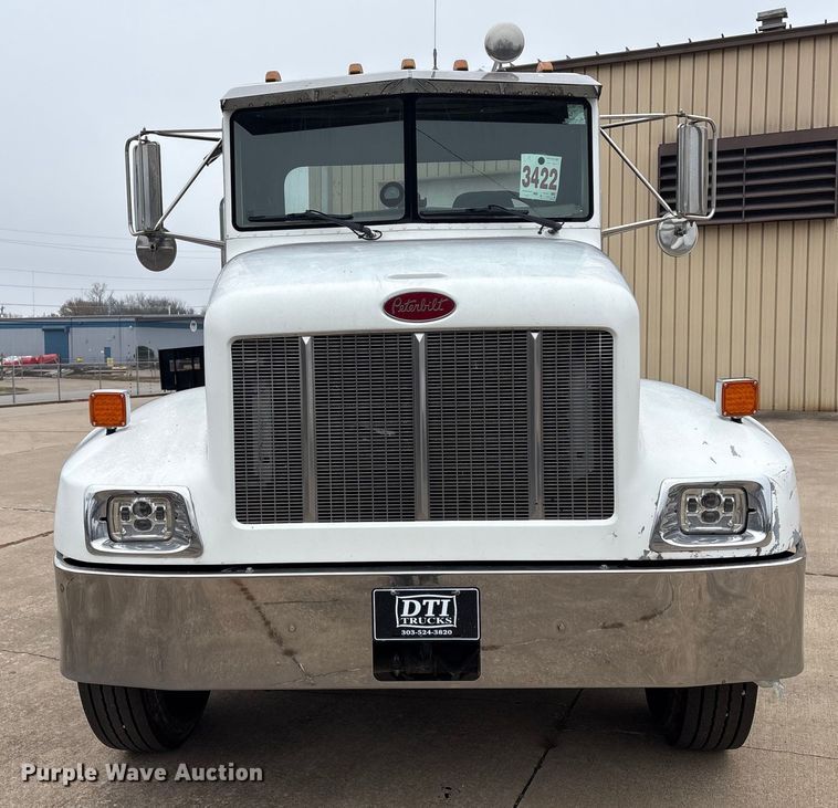 image for item EG8309 2004 Peterbilt 330 truck cab and chassis