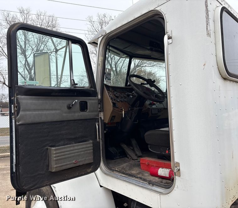 image for item EG8309 2004 Peterbilt 330 truck cab and chassis