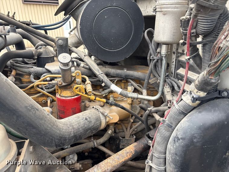 image for item EG8309 2004 Peterbilt 330 truck cab and chassis